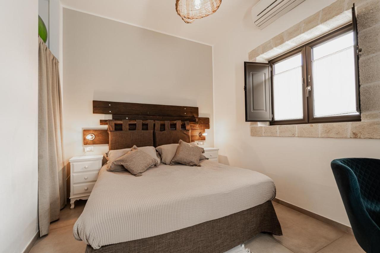 Oppure - Masseria Moderna โปลีญาโนอามาเร ภายนอก รูปภาพ