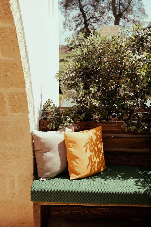 Oppure - Masseria Moderna โปลีญาโนอามาเร ภายนอก รูปภาพ
