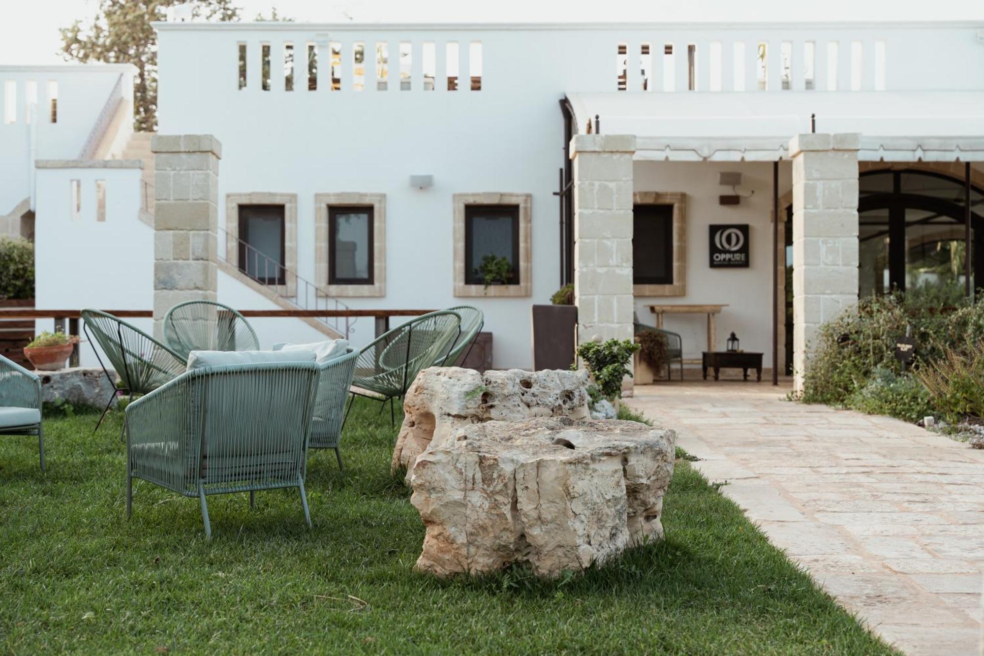 Oppure - Masseria Moderna Bed & Breakfast โปลีญาโนอามาเร ภายนอก รูปภาพ