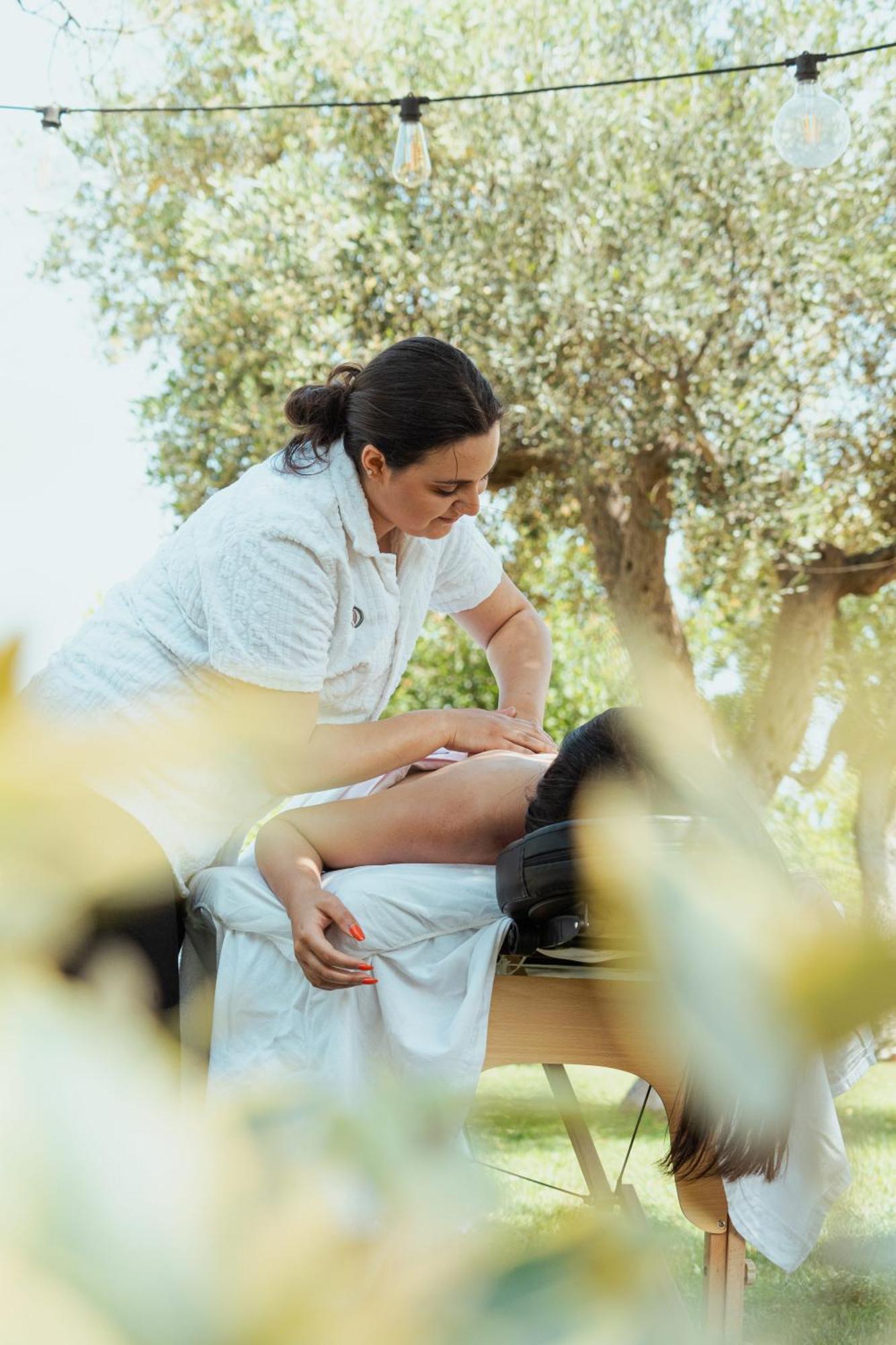 Oppure - Masseria Moderna โปลีญาโนอามาเร ภายนอก รูปภาพ