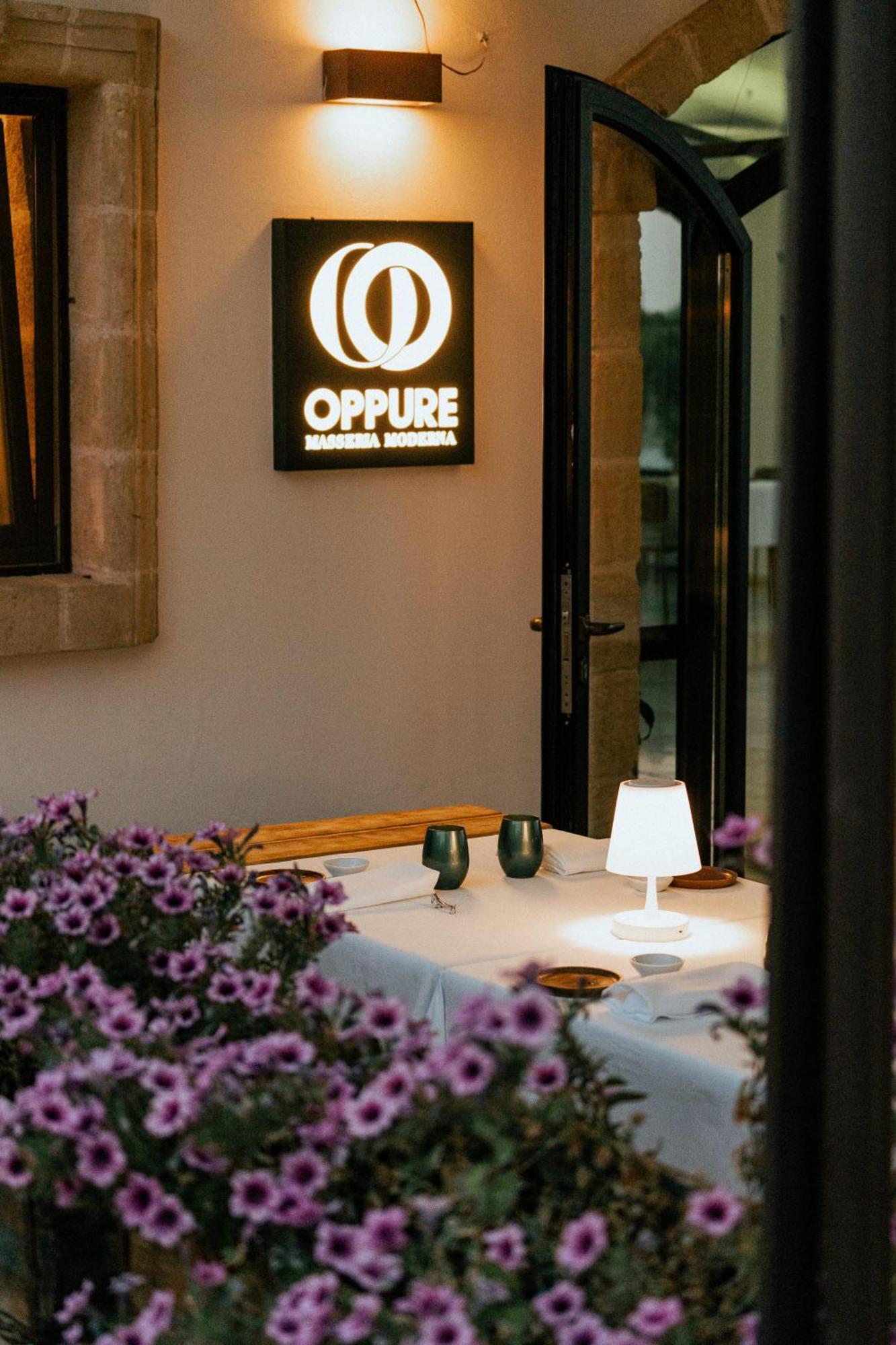 Oppure - Masseria Moderna โปลีญาโนอามาเร ภายนอก รูปภาพ